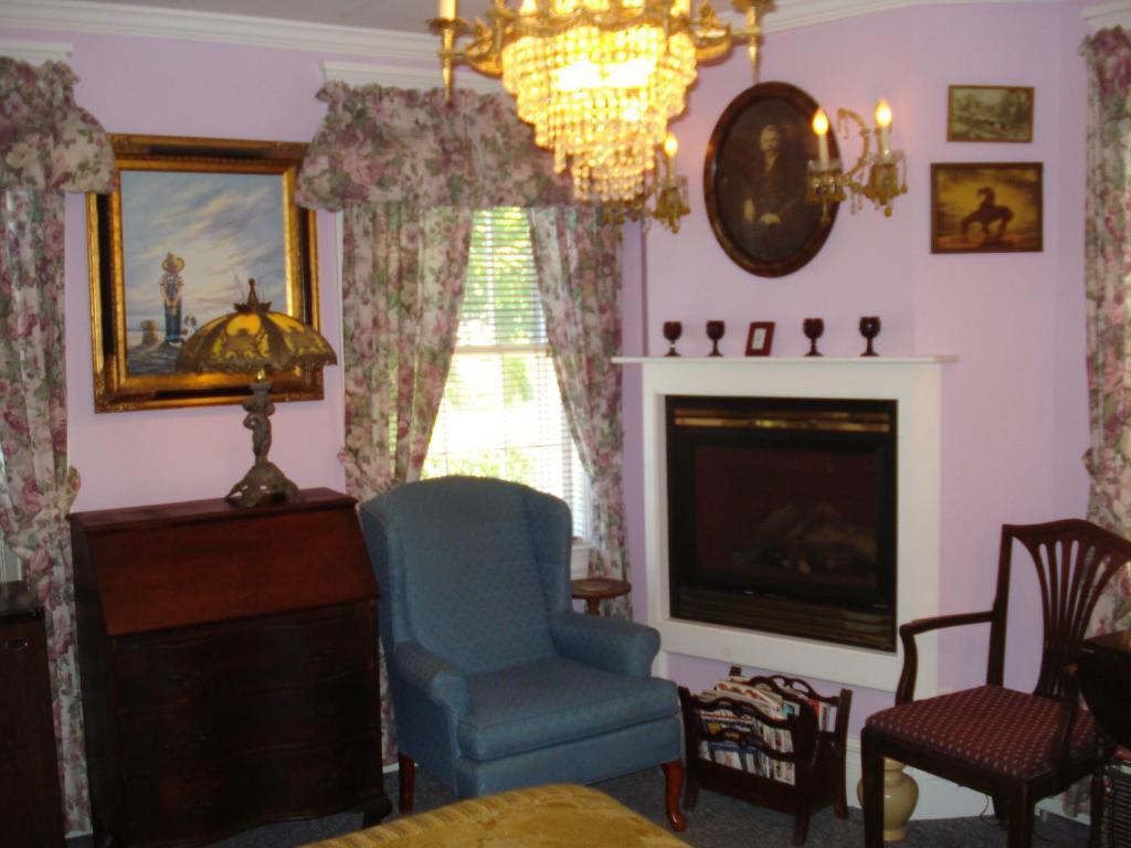 The Bradford Carver Guest House Provincetown Habitación foto